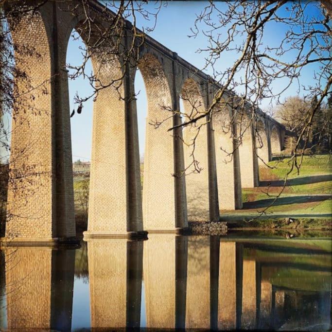 Villa Le Prieure Du Vigeant Le Vigeant Esterno foto